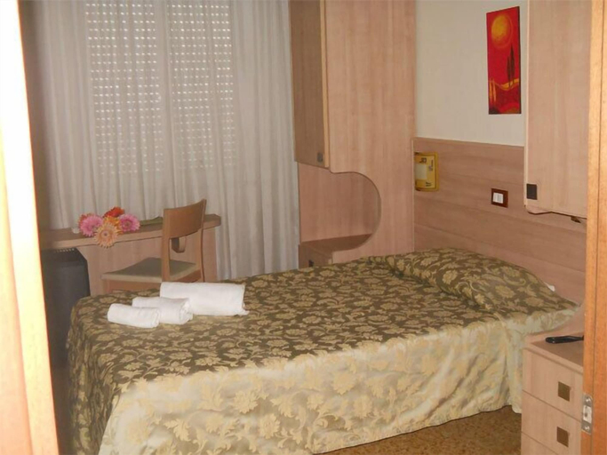 Bedroom 2, Hotel Quisisana, Siena