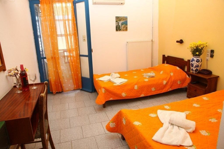 Bedroom 3, Hotel Handakas, Crete