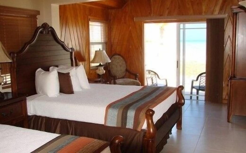 Bedroom, Swains Cay Lodge