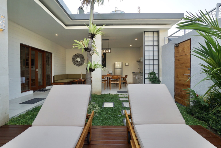 Exterior & Views 22