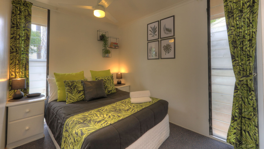 Bedroom 2, Maroochy River Bungalows, Maroochy - Paynter-Petrie Creek