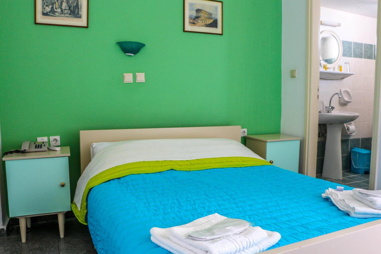 Bedroom 3, Myrtos Hotel, Crete