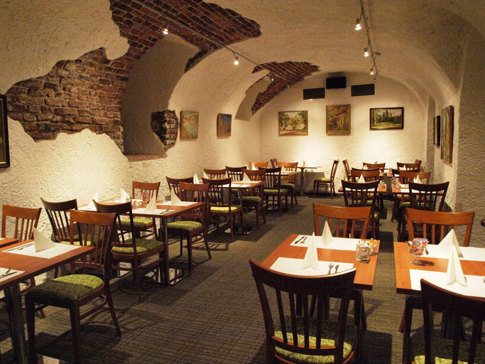 Food & Drinks 5, Hotel Arbes, Praha 6
