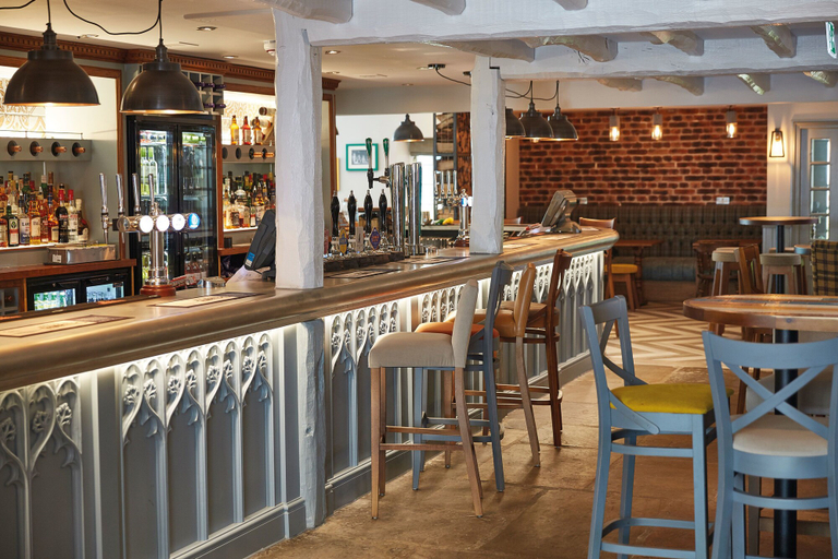 Food & Drinks 4, Lodge at Solent, Hampshire