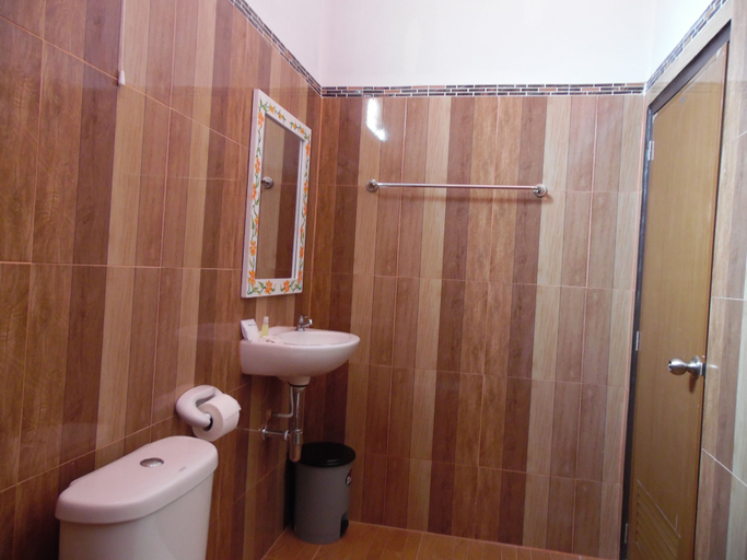 Bathroom 3, PhuTubkaek View House, Mueang Krabi
