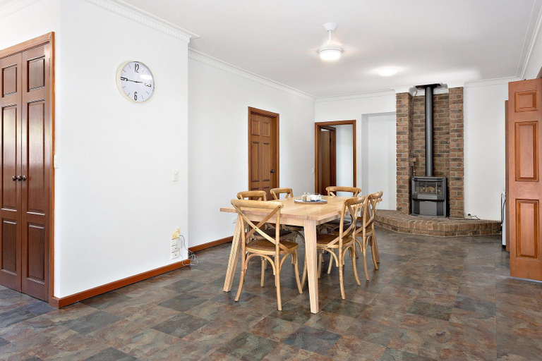 Others 5, 1 Gordon - Kenros Beach House, Bass Coast - Phillip Is.
