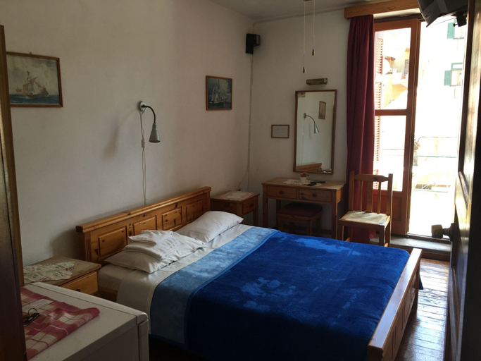 Bedroom 2, Stelios Studios, Crete
