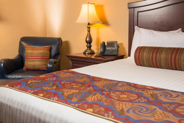 Bedroom 3, Cherokee Casino & Hotel West Siloam Springs, Delaware