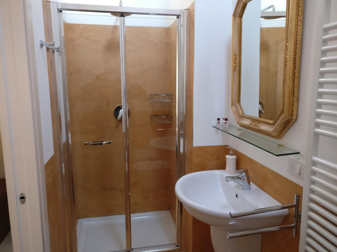 Bathroom 5, Al Piccolo Clarin, Venezia