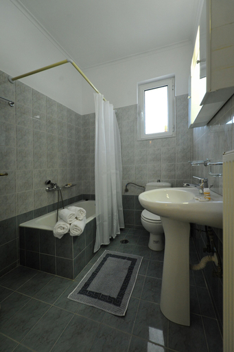 Bathroom 4, Verga Apartments & Suites, Peloponnese