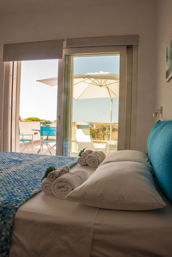 Bedroom 5, Laris, Salerno