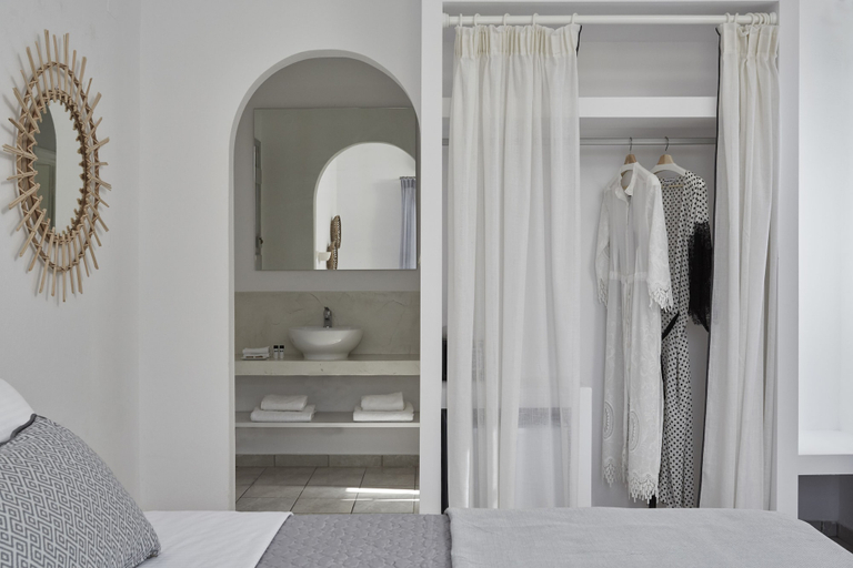 Bedroom 3, Mrs Armelina by Mr and Mrs White, South Aegean