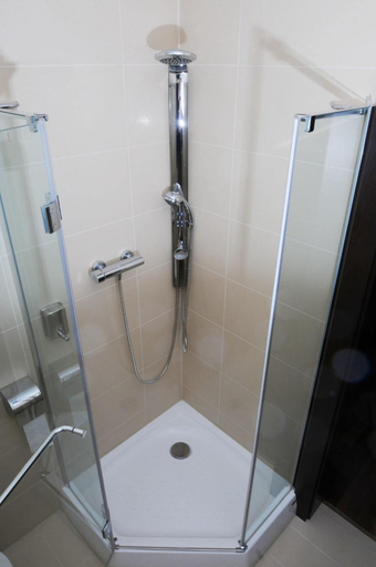 Bathroom 3, Hotel Sudetia, Lubań