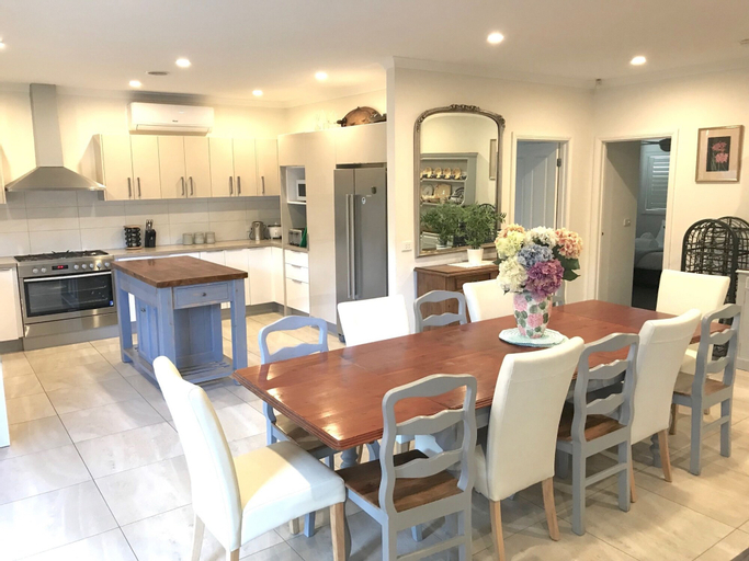 Others 5, StayCentral - Luxurious Mansion (Rosanna), Banyule - Heidelberg