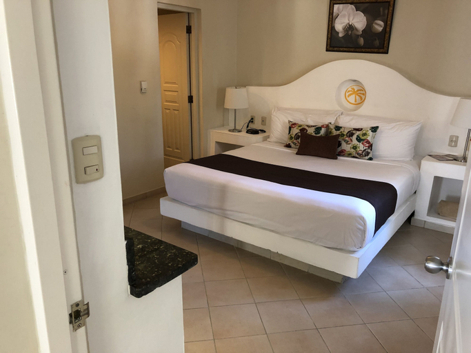 Bedroom 4, Lifestyle Kosher Crown Suites, San Felipe de Puerto Plata