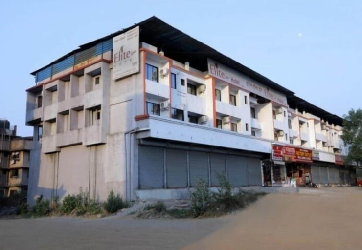 Front of property, Hotel Elite Inn, Pune