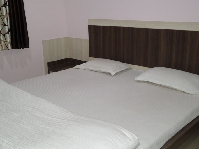 Bedroom 3, Hotel Amit Plaza, Dhule
