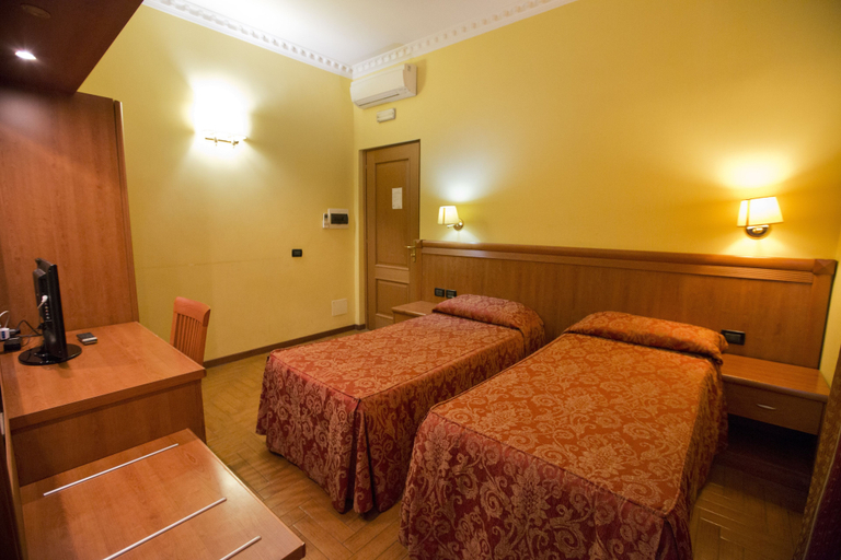 Bedroom 4, Hotel Lella, Roma