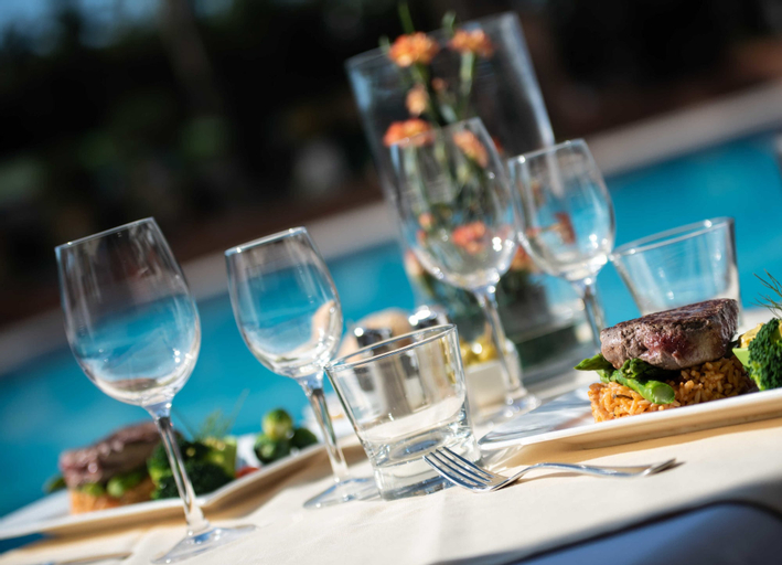 Food & Drinks 7