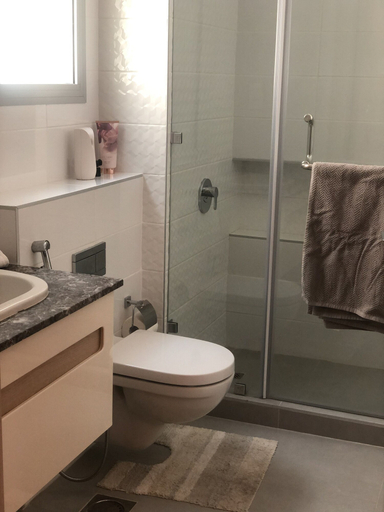 Bathroom, Durrat Al Bahrain Luxury Villa, Zallaq
