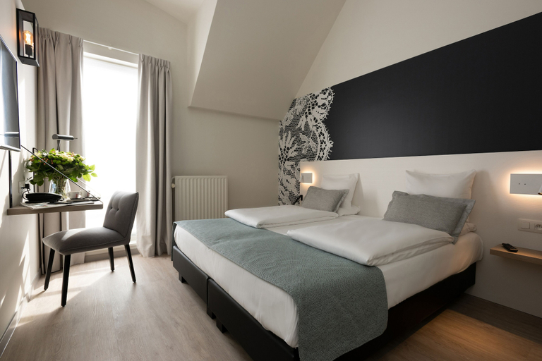 Bedroom 3, Martin's Brugge, West-Vlaanderen