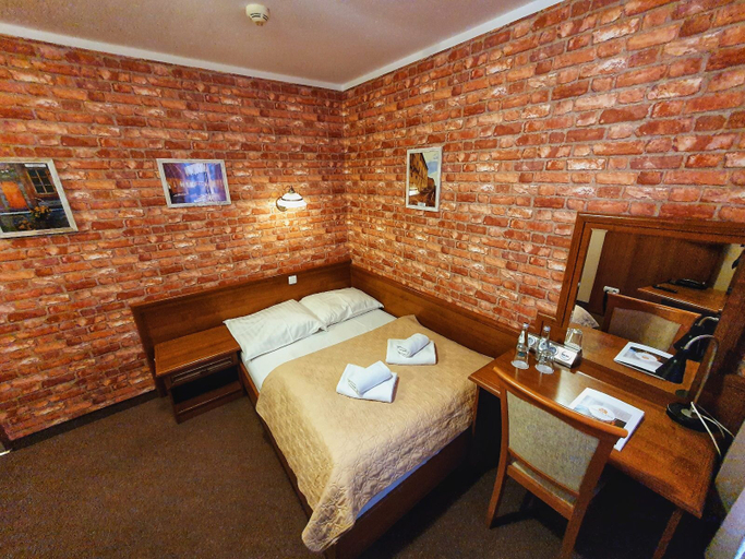 Bedroom 3, Hotel Zamkowy Młyn, Krapkowice