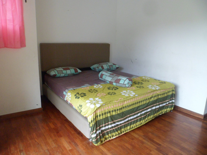Bedroom 3, Villa Kota Bunga Happy AA2-11, Cianjur