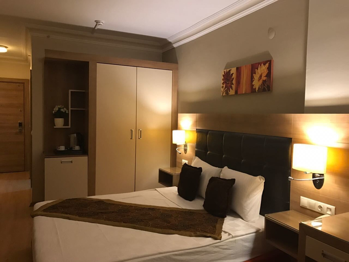 Bedroom 4, Suite Laguna Hotel, Antalya