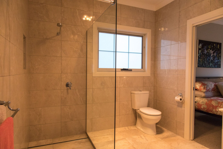 Bathroom 4, Mountain Blue Guest Accommodation, Meander Valley