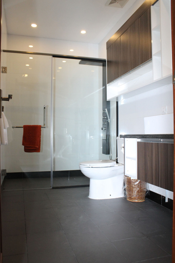 Bathroom 4, Malis the Residence & Hotel, Phnom Penh