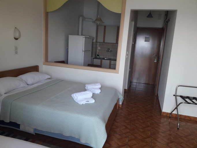 Bedroom 3, Poseidon Hotel, Central Greece