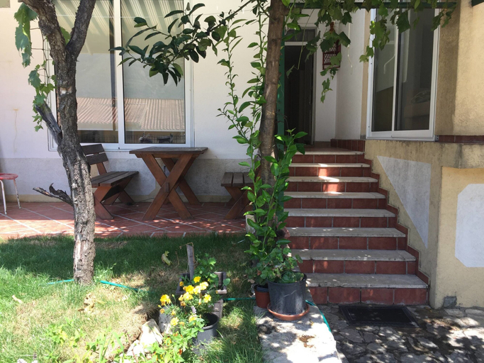 Exterior & Views 2, Neni Apartments