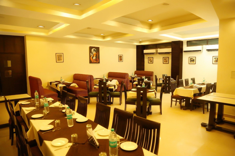 Food & Drinks 5, Hotel 42, Amritsar