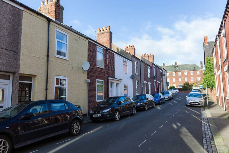 Exterior & Views, House - Sleeps 4 - Pets Ok - Parking - Garden, Redcar and Cleveland