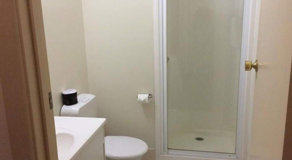 Bathroom 3, Evancourt Motel, Melbourne