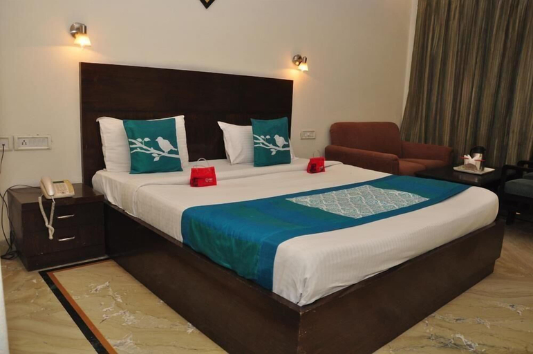 Bedroom 3, Hotel 42, Amritsar