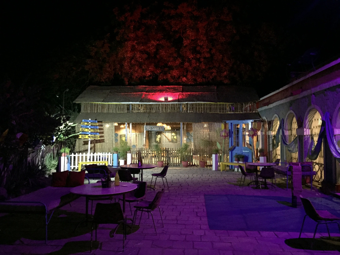 Food & Drinks 5, Hotel Grand Barrack, East Nimar
