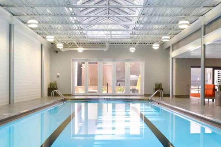 Sport & Beauty, The Gulfstream - Vibrant Studio Heart of Downtown, Cook