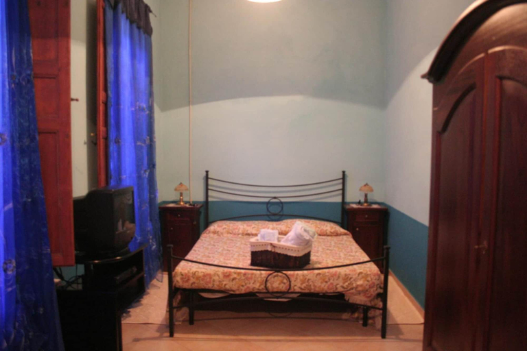 Bedroom 2, B&B Su Maimoni, Carbonia-Iglesias