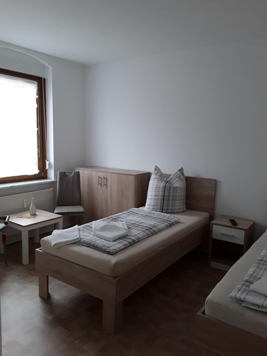 Bedroom 2, Pension Kaiser, Börde