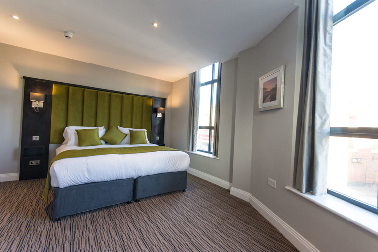 Bedroom 3, St Nicholas Hotel, Essex