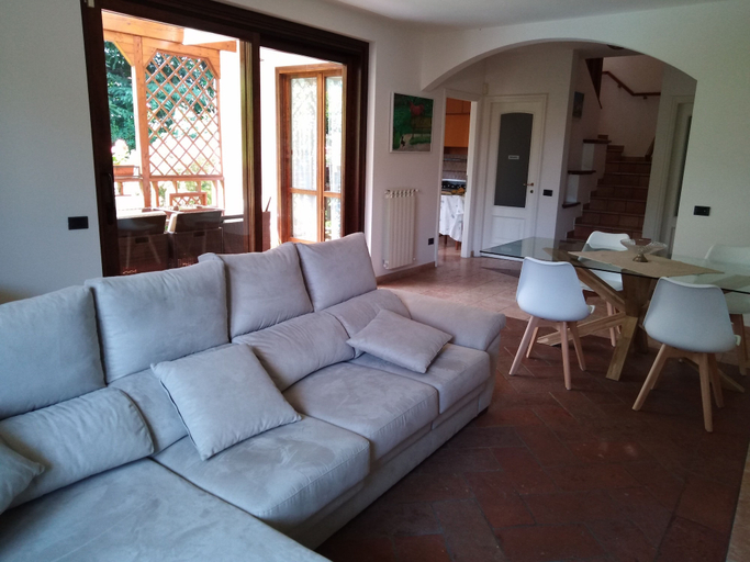 Others 5, B&B Villa Bucceri, Varese