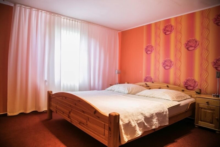 Bedroom 4, Am Rathaus, Märkischer Kreis