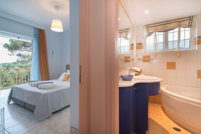 Bathroom 4, Villa Status, Ionian Islands