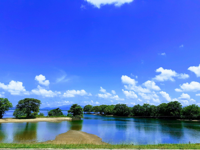 Lake, Golden Pearl Safari Villa, Embilipitiya