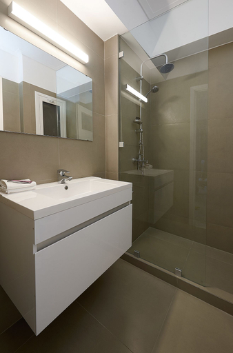 Bathroom 3, Parthenon Apartment, Attica