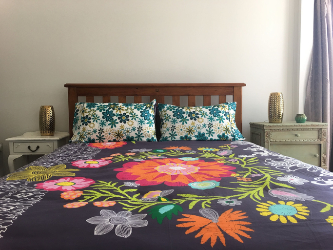 Bedroom 3, Kilmarnock House, Cessnock