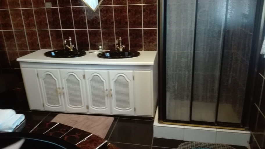 Bathroom 3, Lapeng Village, Ekurhuleni