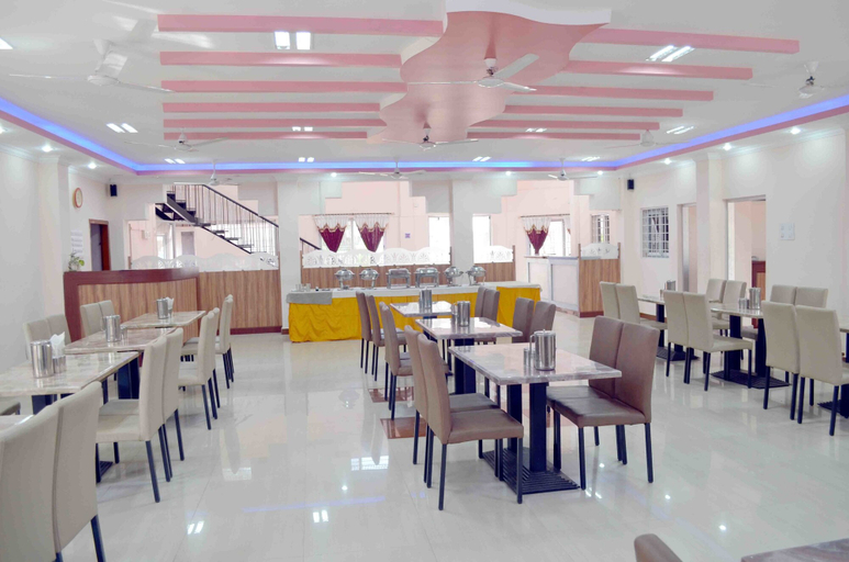 Food & Drinks 4, KSTDC Hotel Mayura Chalukya Badami, Bagalkot
