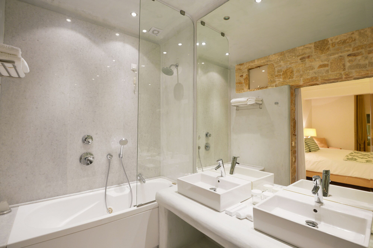 Bathroom 5, Petinos Beach Hotel, South Aegean